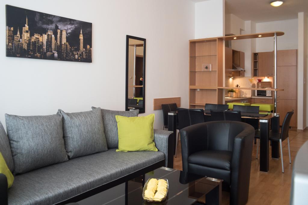 With Big Terrace Apartment *