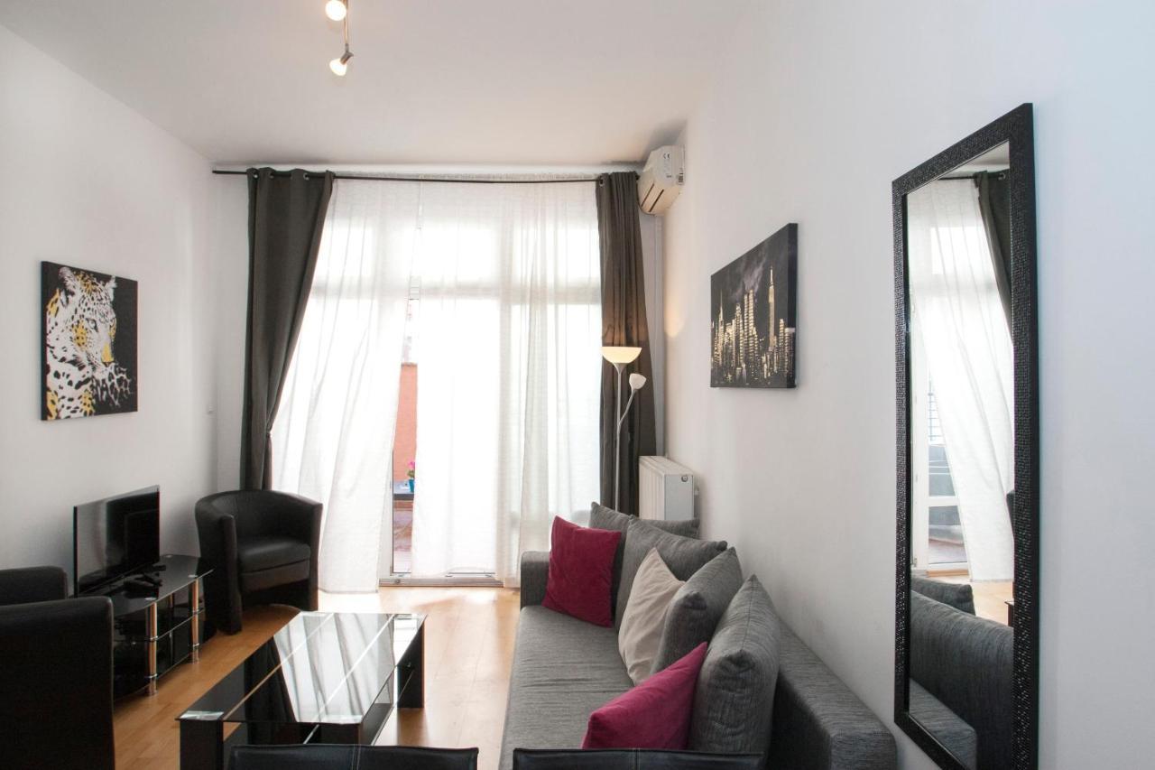 Apartment With Big Terrace Budapest