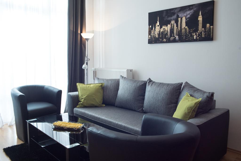With Big Terrace Apartament